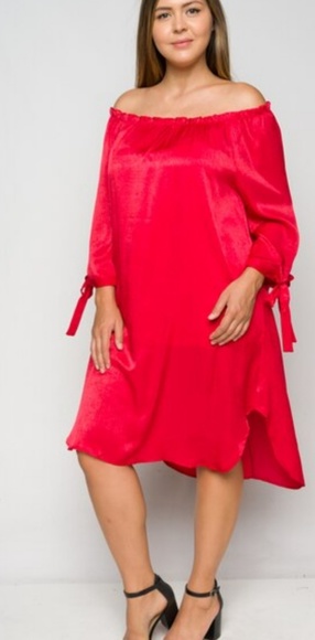 PLUS size on/off shoulder red dress - Picture 2 of 6